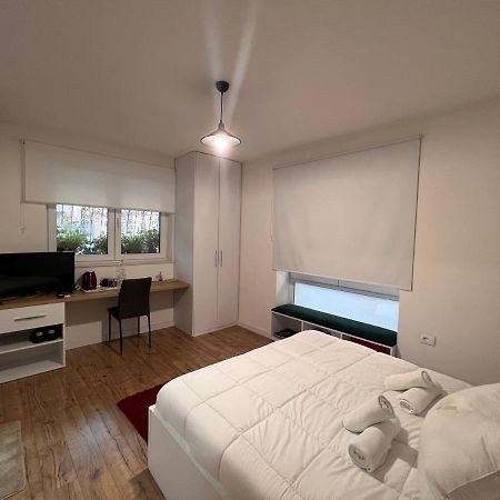 Grand Park & Bllok Area Rooms Tirana Bagian luar foto