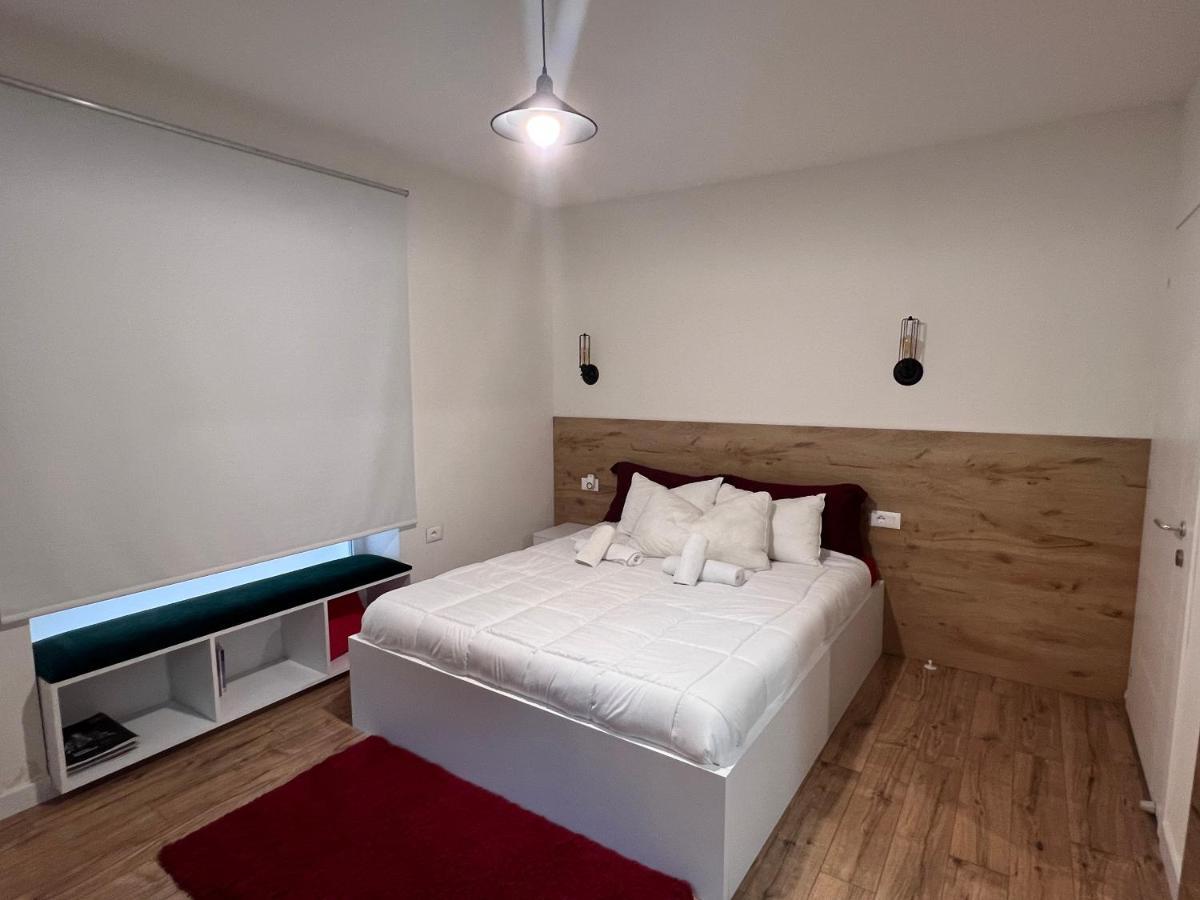 Grand Park & Bllok Area Rooms Tirana Bagian luar foto